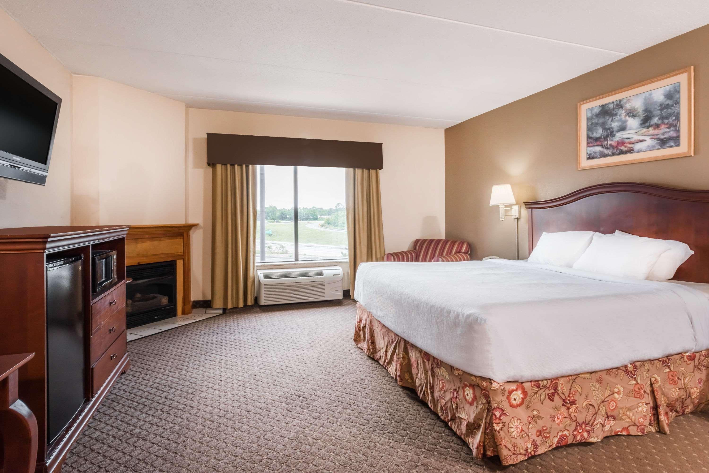 Ramada By Wyndham Harrisburg/Hershey Area Exterior photo