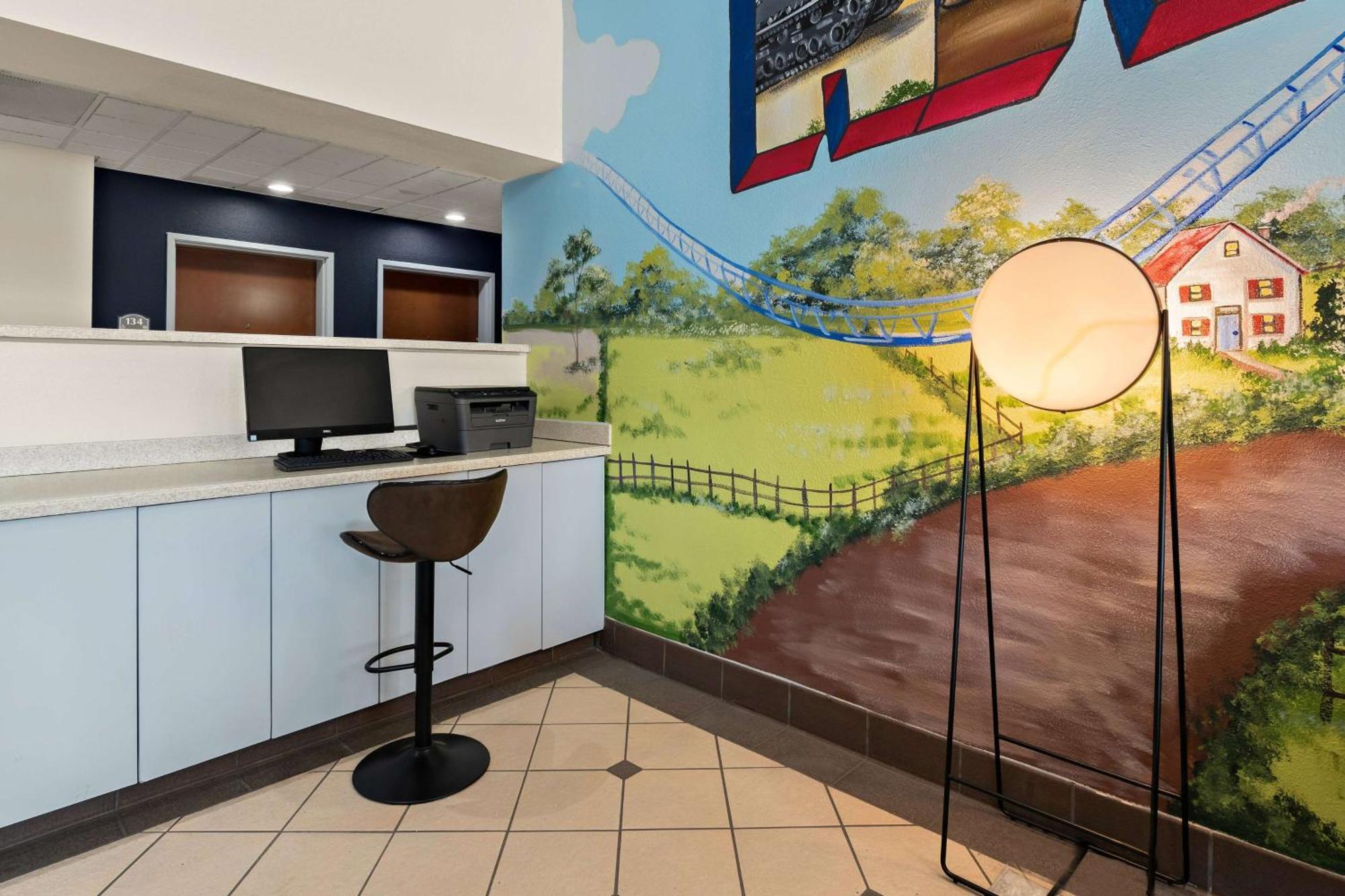 Ramada By Wyndham Harrisburg/Hershey Area Exterior photo