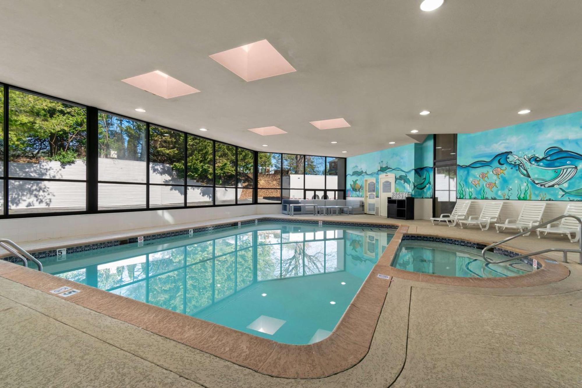 Ramada By Wyndham Harrisburg/Hershey Area Exterior photo