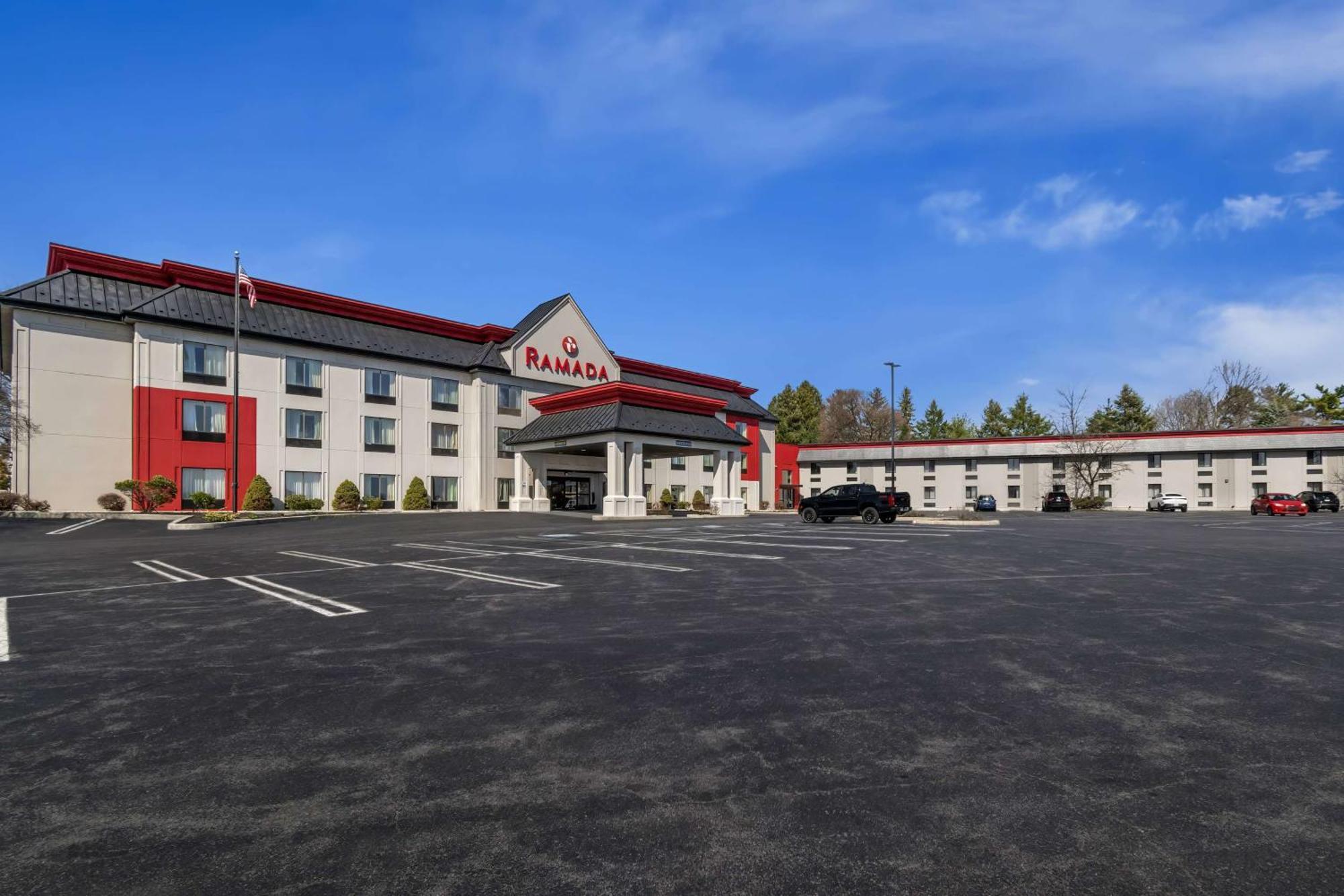 Ramada By Wyndham Harrisburg/Hershey Area Exterior photo