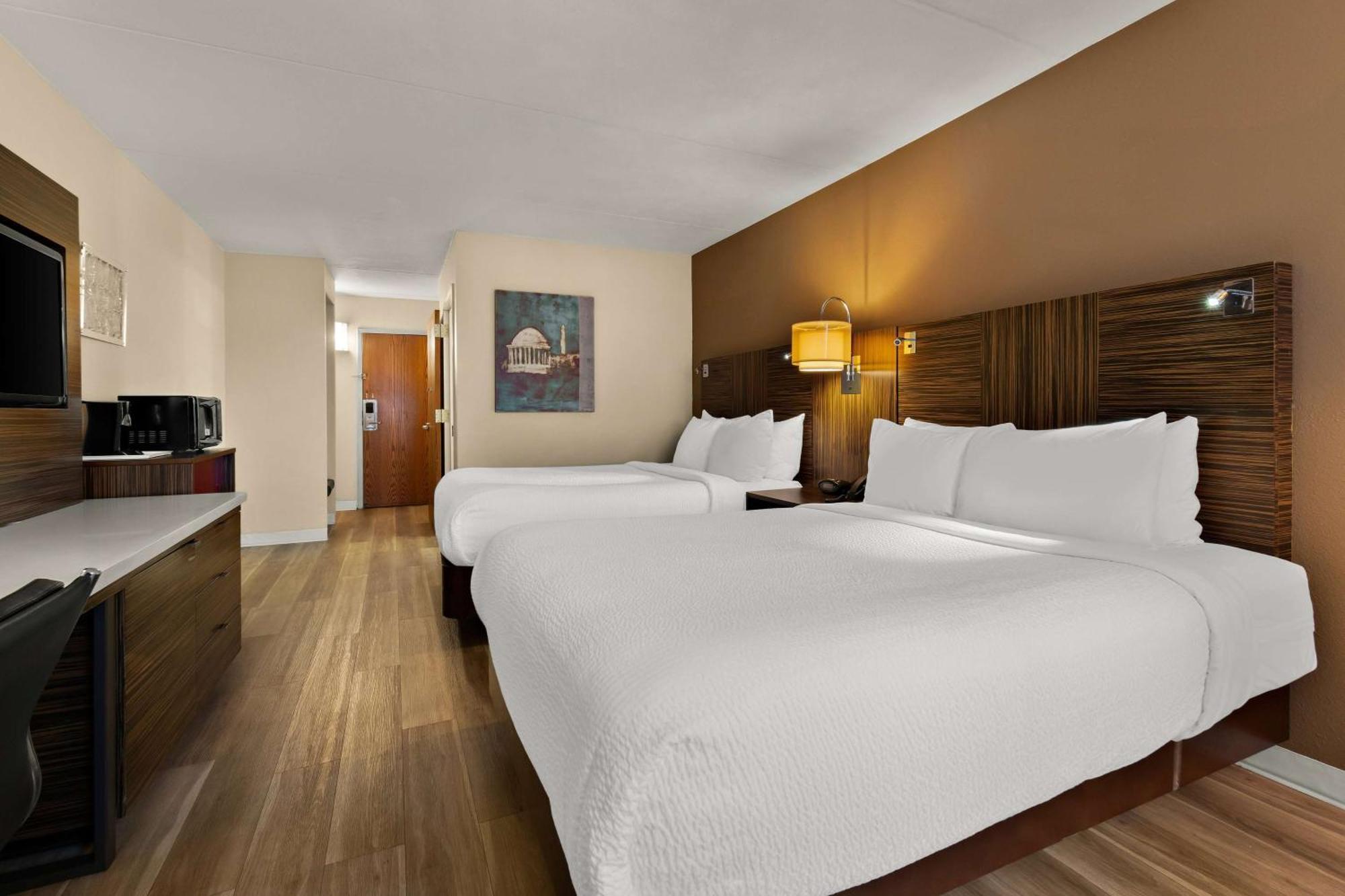 Ramada By Wyndham Harrisburg/Hershey Area Exterior photo